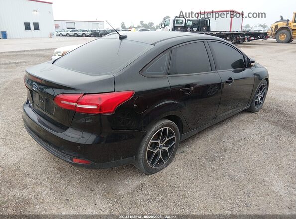 1FADP3H23JL312775 2018 FORD FOCUS Черный Задняя правая четверть