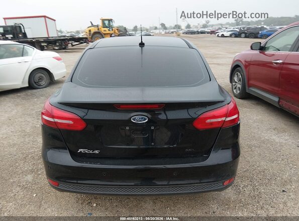 1FADP3H23JL312775 2018 FORD FOCUS Черный 
