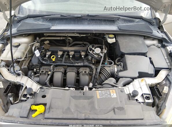 1FADP3H27HL277846 2017 FORD FOCUS Золотой Вид сзади