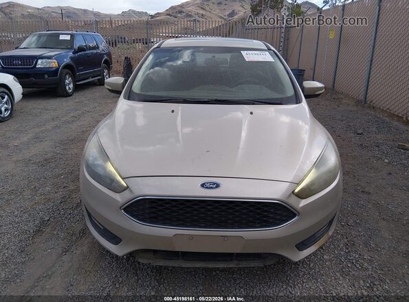 1FADP3H27HL277846 2017 FORD FOCUS Золотой Вид спереди