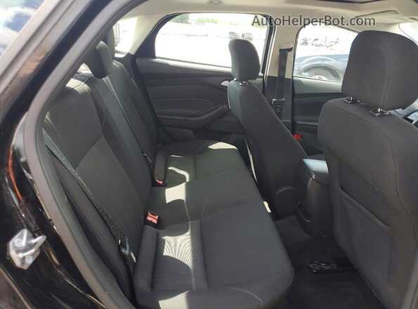 1FADP3H28HL248274 2017 FORD FOCUS Black Widok tylnych siedzeń