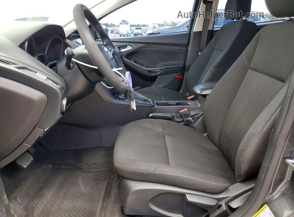 1FADP3H28HL314600 2017 FORD FOCUS Черный Вид салона спереди