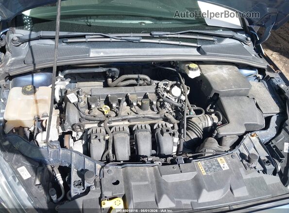 1FADP3J26JL294203 2018 FORD FOCUS Синий Вид сзади