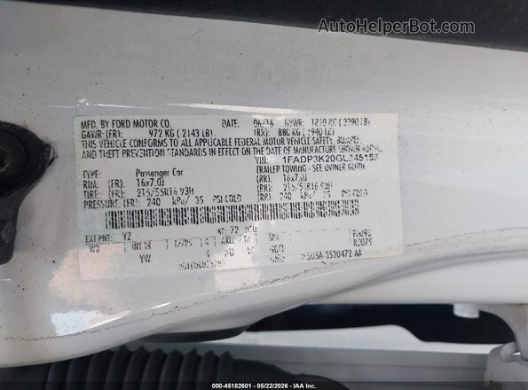 1FADP3K20GL345153 2016 FORD FOCUS White Widok komory silnika