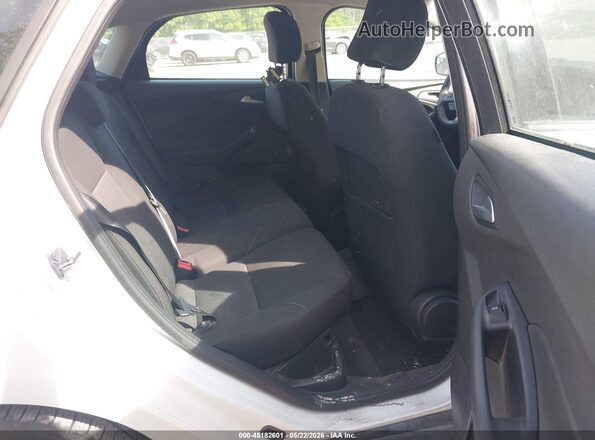 1FADP3K20GL345153 2016 FORD FOCUS White Widok naklejki z numerem VIN
