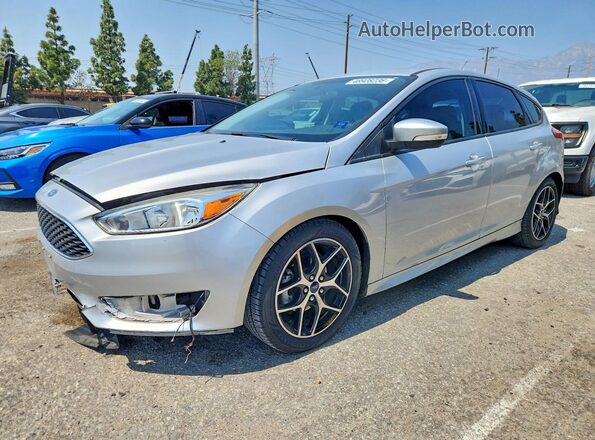 1FADP3K20GL372627 2016 FORD FOCUS Серебряный Передняя левая четверть