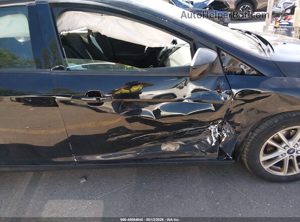 1FADP3K20JL266220 2018 FORD FOCUS Черный Вид спереди