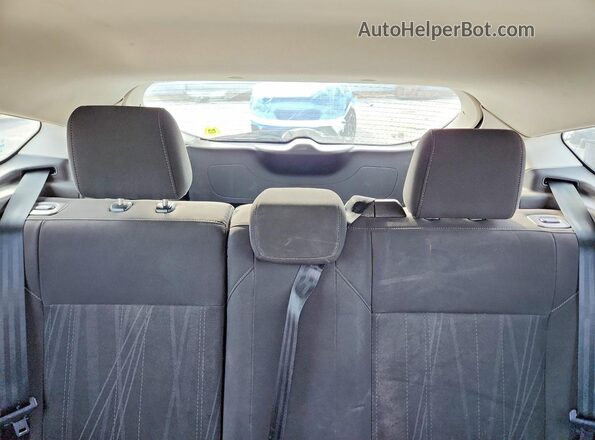 1FADP3K21GL288218 2016 FORD FOCUS Красный Вид задних сидений