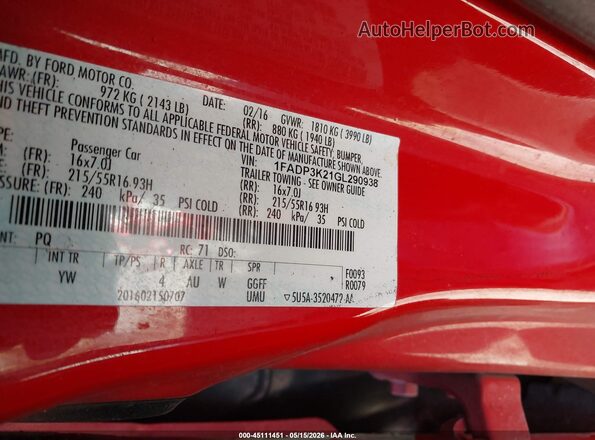 1FADP3K21GL290938 2016 FORD FOCUS Red Vista del compartimento del motor