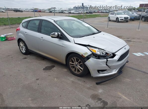 1FADP3K21GL352239 2016 FORD FOCUS Серебряный Передняя правая четверть