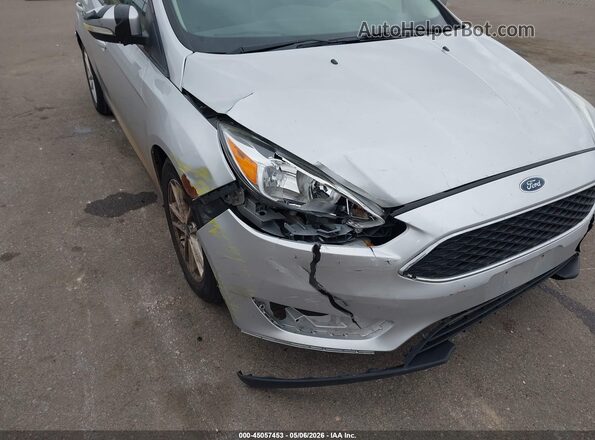 1FADP3K21GL352239 2016 FORD FOCUS Серебряный Вид спереди