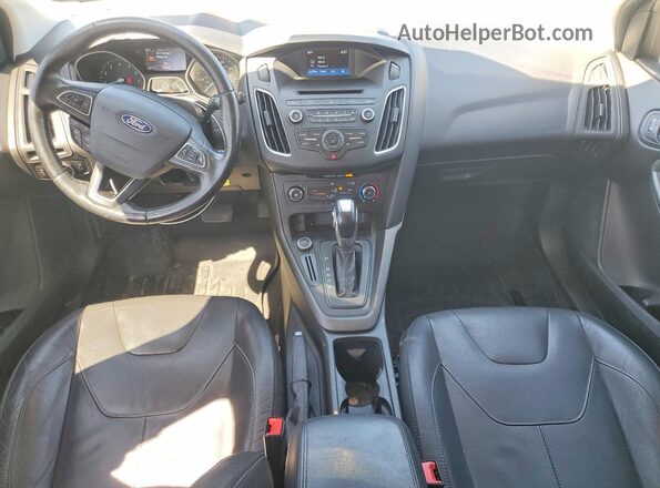 1FADP3K21GL398444 2016 FORD FOCUS Black Widok deski rozdzielczej