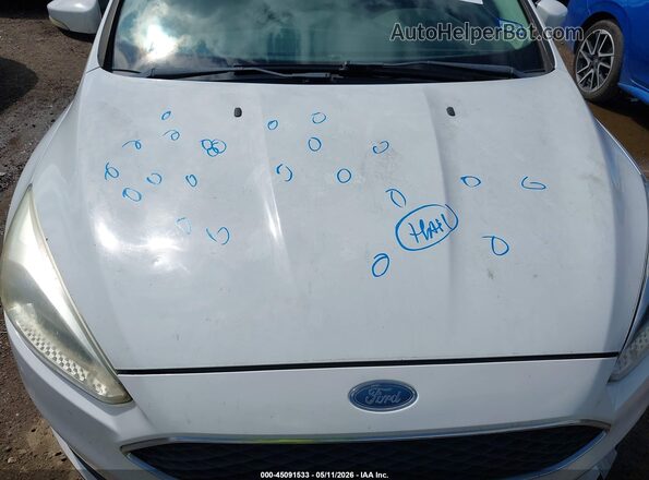 1FADP3K23GL277401 2016 FORD FOCUS White Widok z przodu