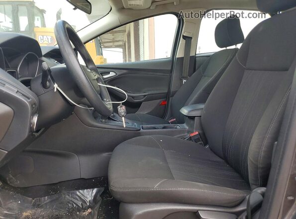 1FADP3K23GL339153 2016 FORD FOCUS Green Vista interior delantera