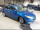2018 Ford Focus Se Синий vin: 1FADP3K23JL231204