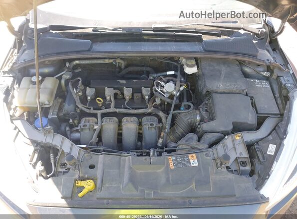 1FADP3K23JL282895 2018 FORD FOCUS Silver Vista trasera