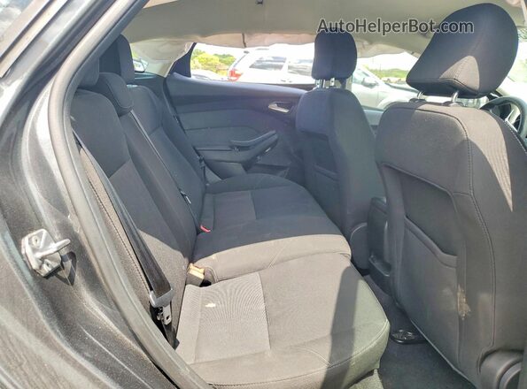 1FADP3K24HL272791 2017 FORD FOCUS Gray Вид задніх сидінь