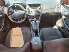 2017 Ford Focus Se Красный vin: 1FADP3K24HL340863
