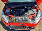 2017 Ford Focus Se Красный vin: 1FADP3K24HL340863