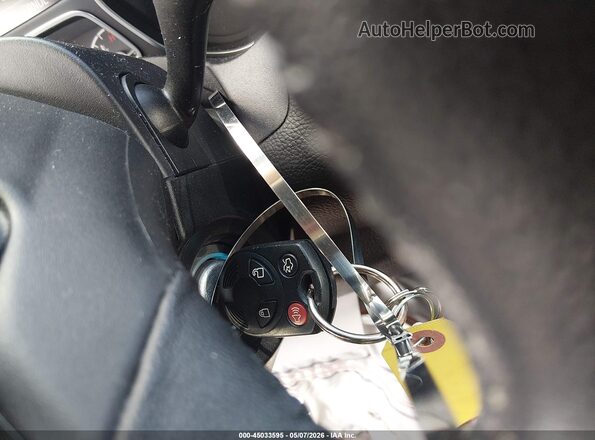 1FADP3K24JL235231 2018 FORD FOCUS Белый Вид панели приборов