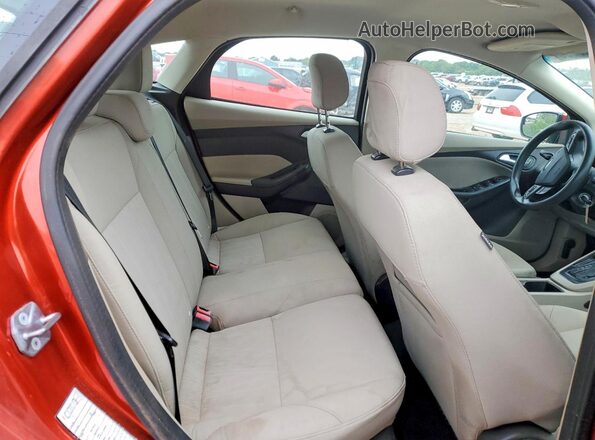 1FADP3K24JL251803 2018 FORD FOCUS Оранжевый Вид задних сидений