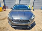 2018 Ford Focus Se Blue vin: 1FADP3K24JL265572