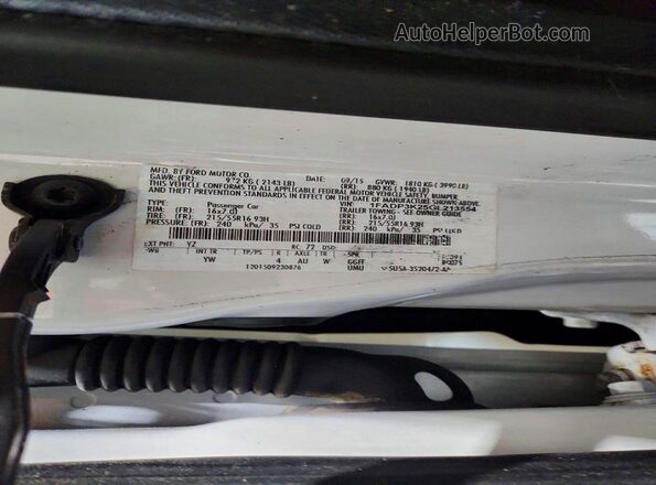 1FADP3K25GL213554 2016 FORD FOCUS White Widok komory silnika