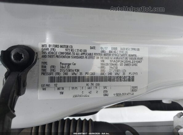 1FADP3K25HL231067 2017 FORD FOCUS Белый Вид подкапотного пространства