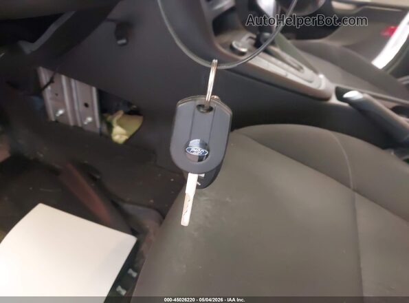 1FADP3K26GL310360 2016 FORD FOCUS Серебряный Вид панели приборов