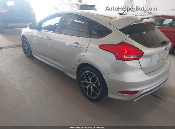 1FADP3K26GL310360 2016 FORD FOCUS Серебряный Задняя левая четверть