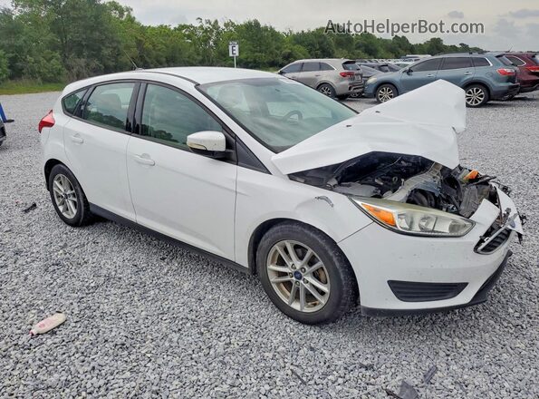 1FADP3K26HL274896 2017 FORD FOCUS White Przód prawy