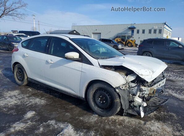 1FADP3K26HL326088 2017 FORD FOCUS Белый Передняя правая четверть