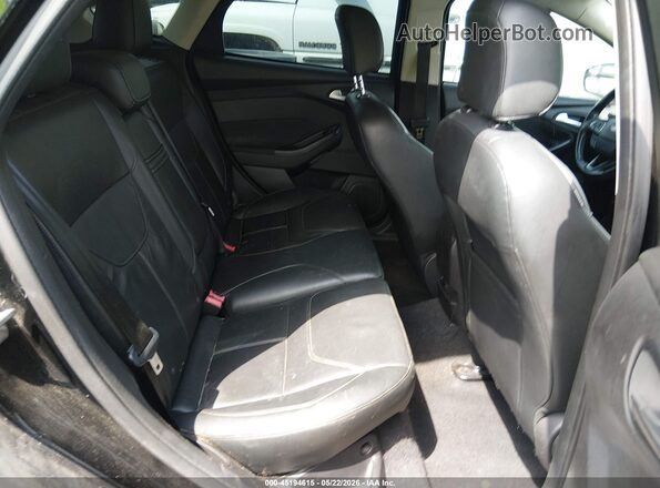 1FADP3K27GL330147 2016 FORD FOCUS Black VIN კოდის სტიკერის ხედი
