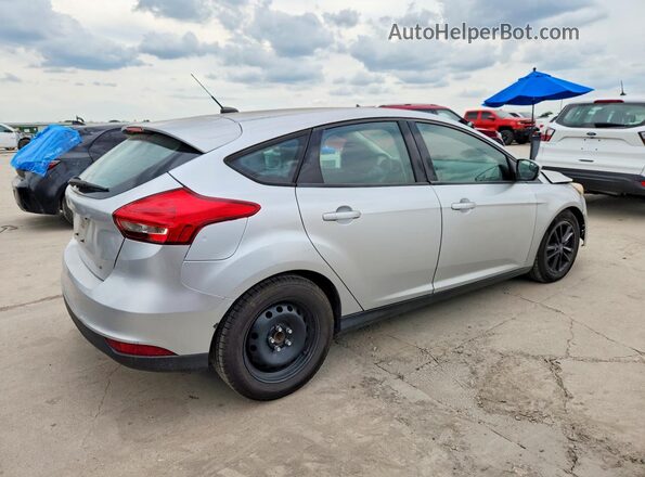 1FADP3K28JL212647 2018 FORD FOCUS Silver Tył prawy