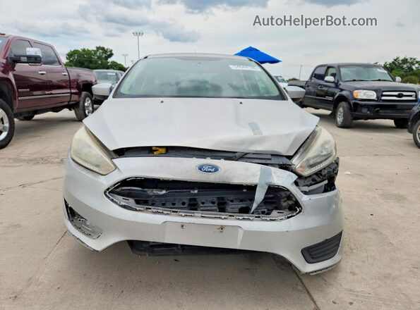 1FADP3K28JL212647 2018 FORD FOCUS Silver Widok z przodu
