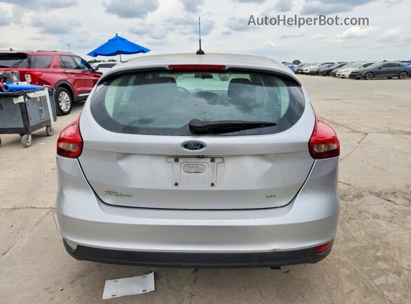 1FADP3K28JL212647 2018 FORD FOCUS Silver Widok z tyłu