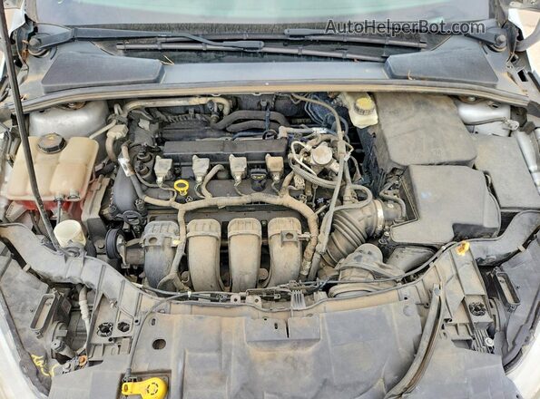 1FADP3K28JL212647 2018 FORD FOCUS Silver Widok wnętrza z tyłu