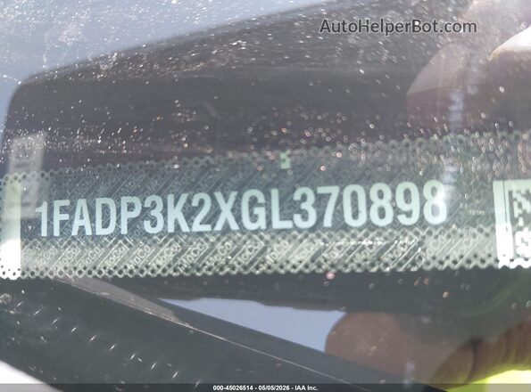 1FADP3K2XGL370898 2016 FORD FOCUS Белый Вид подкапотного пространства