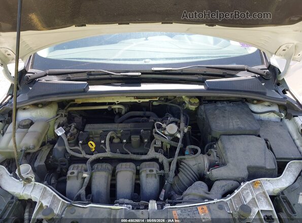 1FADP3K2XGL370898 2016 FORD FOCUS Белый Вид сзади