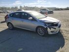 2017 Ford Focus Se Серебряный vin: 1FADP3K2XHL267109