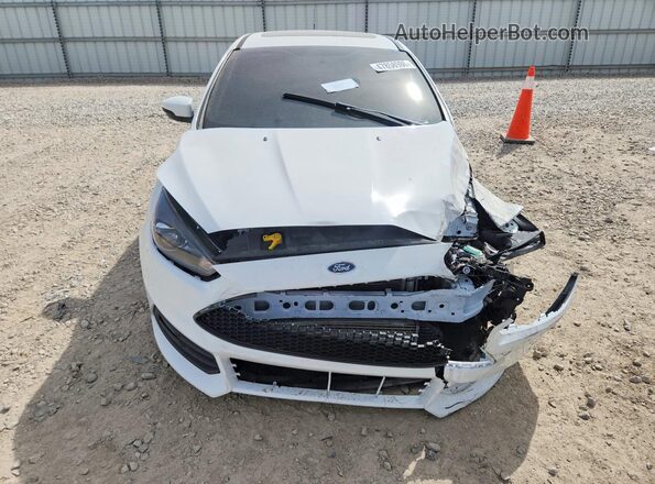 1FADP3L90GL221444 2016 FORD FOCUS Белый Вид спереди