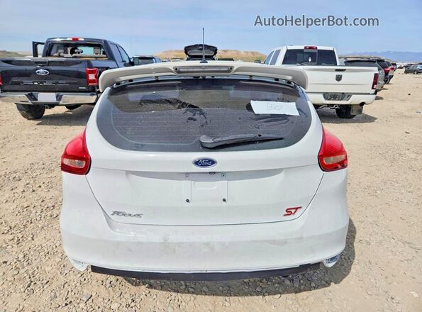 1FADP3L90GL221444 2016 FORD FOCUS Белый Вид сзади