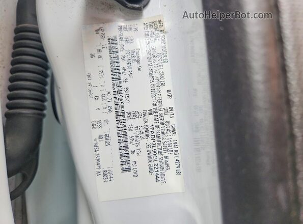 1FADP3L90GL221444 2016 FORD FOCUS Белый Вид подкапотного пространства