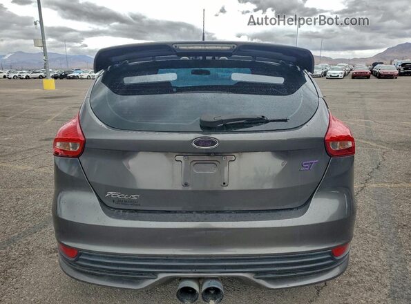 1FADP3L95JL332109 2018 FORD FOCUS Gray Widok z tyłu