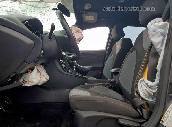 1FADP3L95JL332109 2018 FORD FOCUS Gray Widok wnętrza z przodu