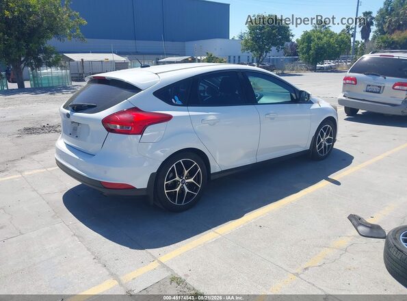 1FADP3M20HL309994 2017 FORD FOCUS White Trasero derecho