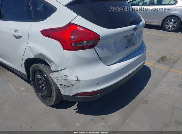 1FADP3M20HL309994 2017 FORD FOCUS White Vista frontal