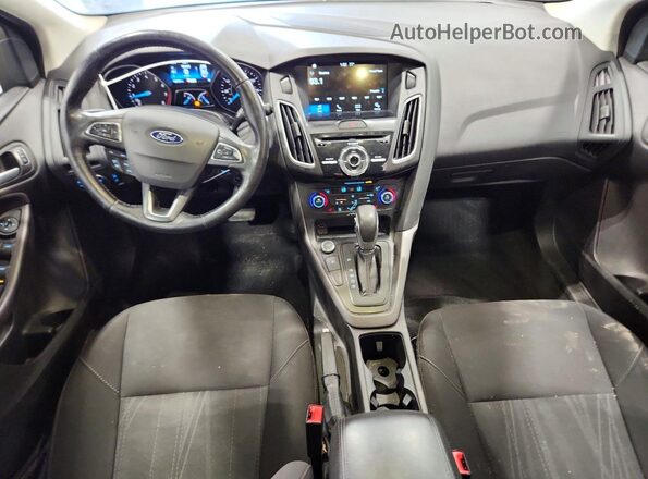 1FADP3M22HL282748 2017 FORD FOCUS Синий Вид панели приборов