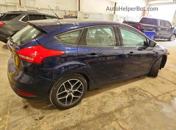 1FADP3M22HL282748 2017 FORD FOCUS Синий Задняя правая четверть