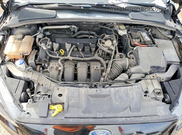 1FADP3M22JL287132 2018 FORD FOCUS Черный Вид задней части салона